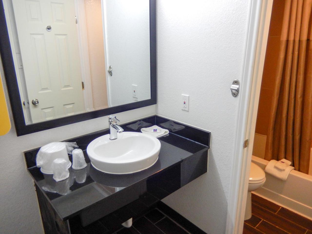 Motel 6-Portland, Tx Екстер'єр фото